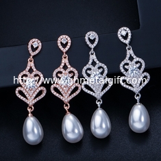China Special Geometrical Silver Color Pearl Earrings Brinco High-Grade CZ Zircon Pearl Earring For Women supplier