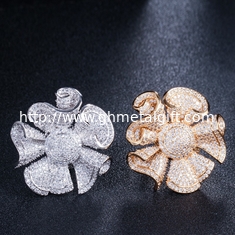 China Hot Sale CZ Flower Ring CZ Gold Ring For Women Fashion Zirconia Ring Wedding Quality Charm Ring Jewelry supplier