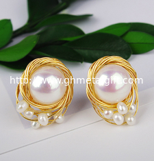 China Pearl Earring Set Metal Gold Plated Dangle Earrings Heart Butterfly Hoop Earring Geometric Fashion Pearl Earring Jewelry supplier