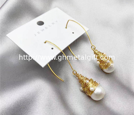 China New Design Waterfresh Pearl Earrings Temperament Geometric Gold Color Metal Hoop Earrings Baroque Pearl Earring Women supplier