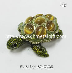 China Metal Turtle jewelry box with diamond Decoration new mini  turtle jewelry box supplier