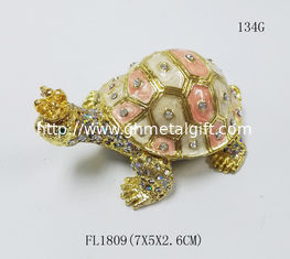 China Fashion Wholesale Metal Crystal turtle trinket box Metal crown turtle trinket box supplier