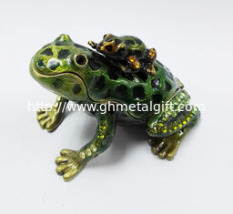 China Baby Mum Frog trinket jewelry box metal frog trinket box treasure box metal jewelry box supplier