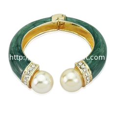 China Classic Crystal Bangles Bracelets For Women Gold Color pearl Bangles Femal Opening Bangles Wedding Jewelry Accessories supplier